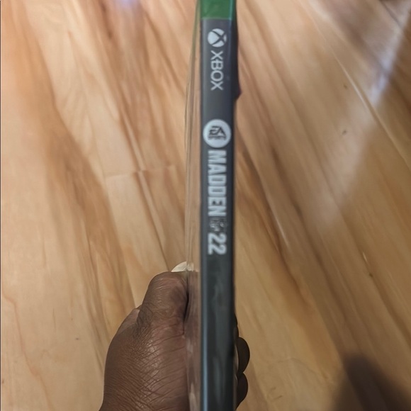 Madden NFL 22 for - Green Cover - Picture 3 of 3